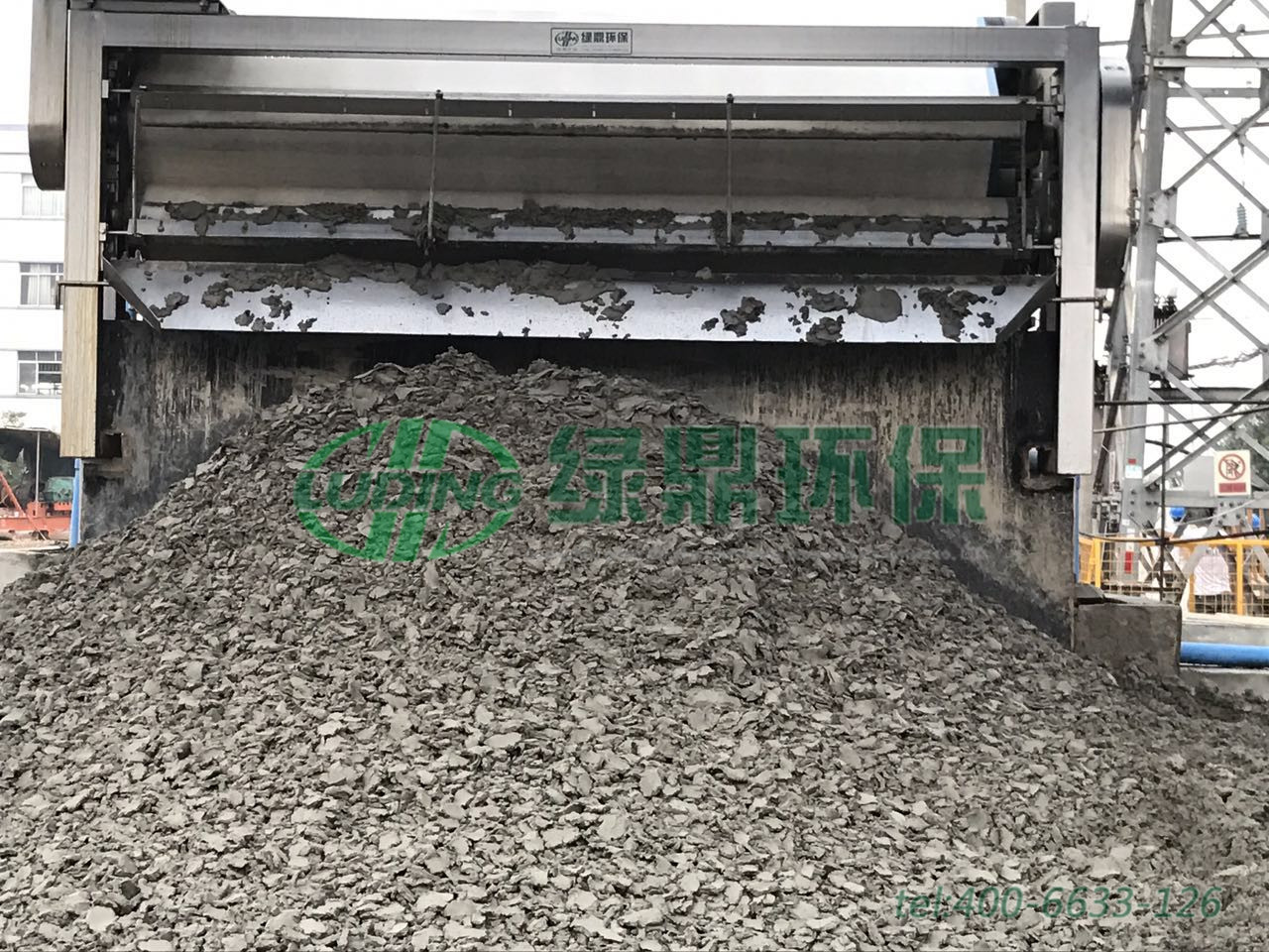 中鐵七局建筑打樁泥漿帶式壓濾機處理案例現場 9 中鐵七局建筑打樁泥漿帶式壓濾機處理案例現場 9