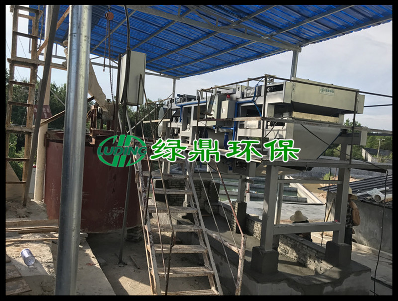 帶式壓濾機處理陶瓷廠泥漿（岳陽） 2