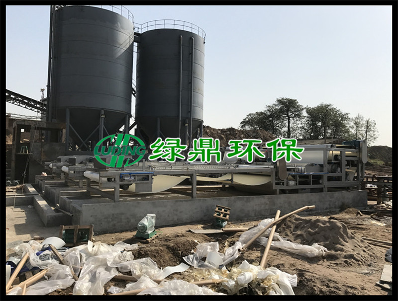 洗砂污泥壓濾機處理沙場泥漿（西安洗沙廠） 1