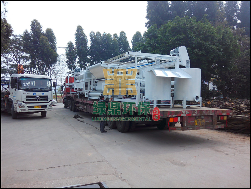 帶式壓濾機(jī)發(fā)貨安化養(yǎng)殖場糞污處理項(xiàng)目
