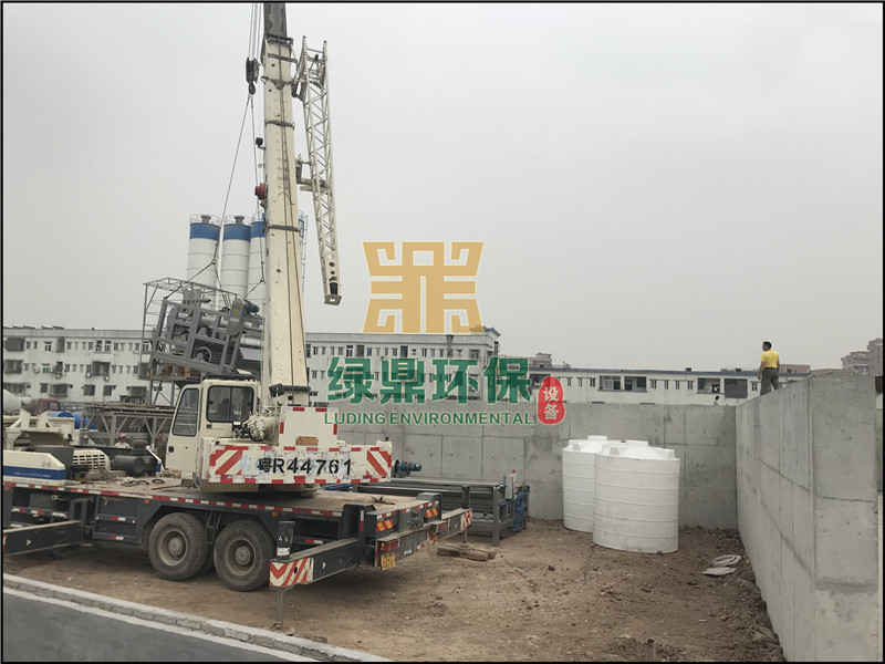 帶式壓濾機發往鉆井廢棄泥漿硏屑處理工程 2