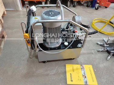 標準緊湊款帶式壓濾機工廠污泥處理設備 2